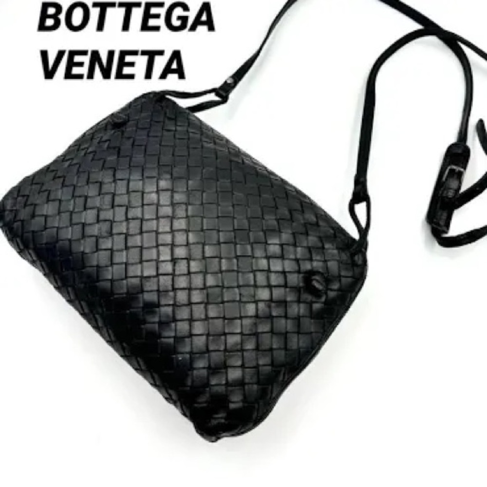 Bottega Veneta Women's Intrecciato Lambskin Crossbody Black